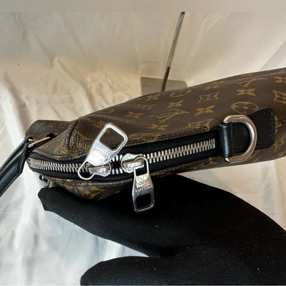 Louis Vuitton bag - Picture 6 of 9